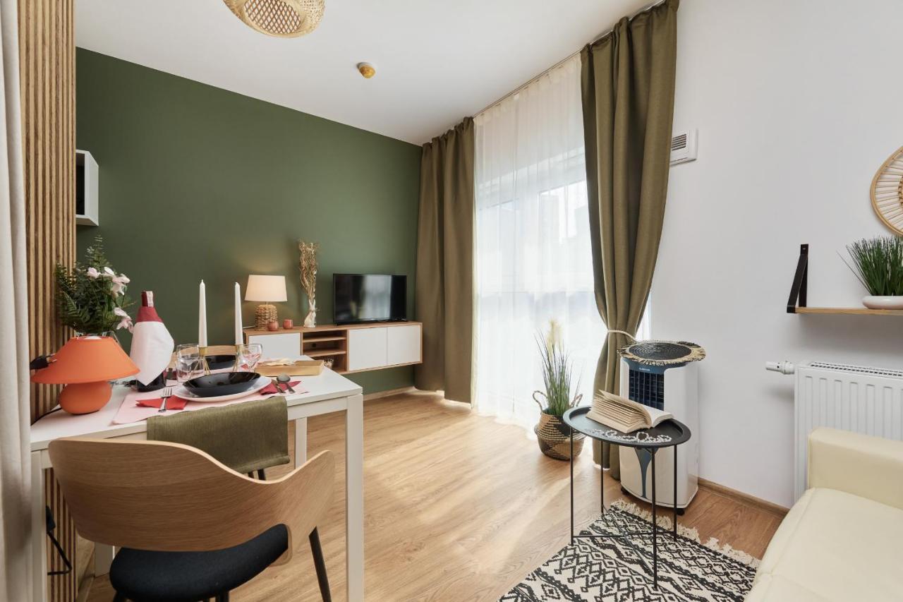 City Panorama Studio Apartments Jaworska 4 By Noclegi Renters Wroclaw Ngoại thất bức ảnh
