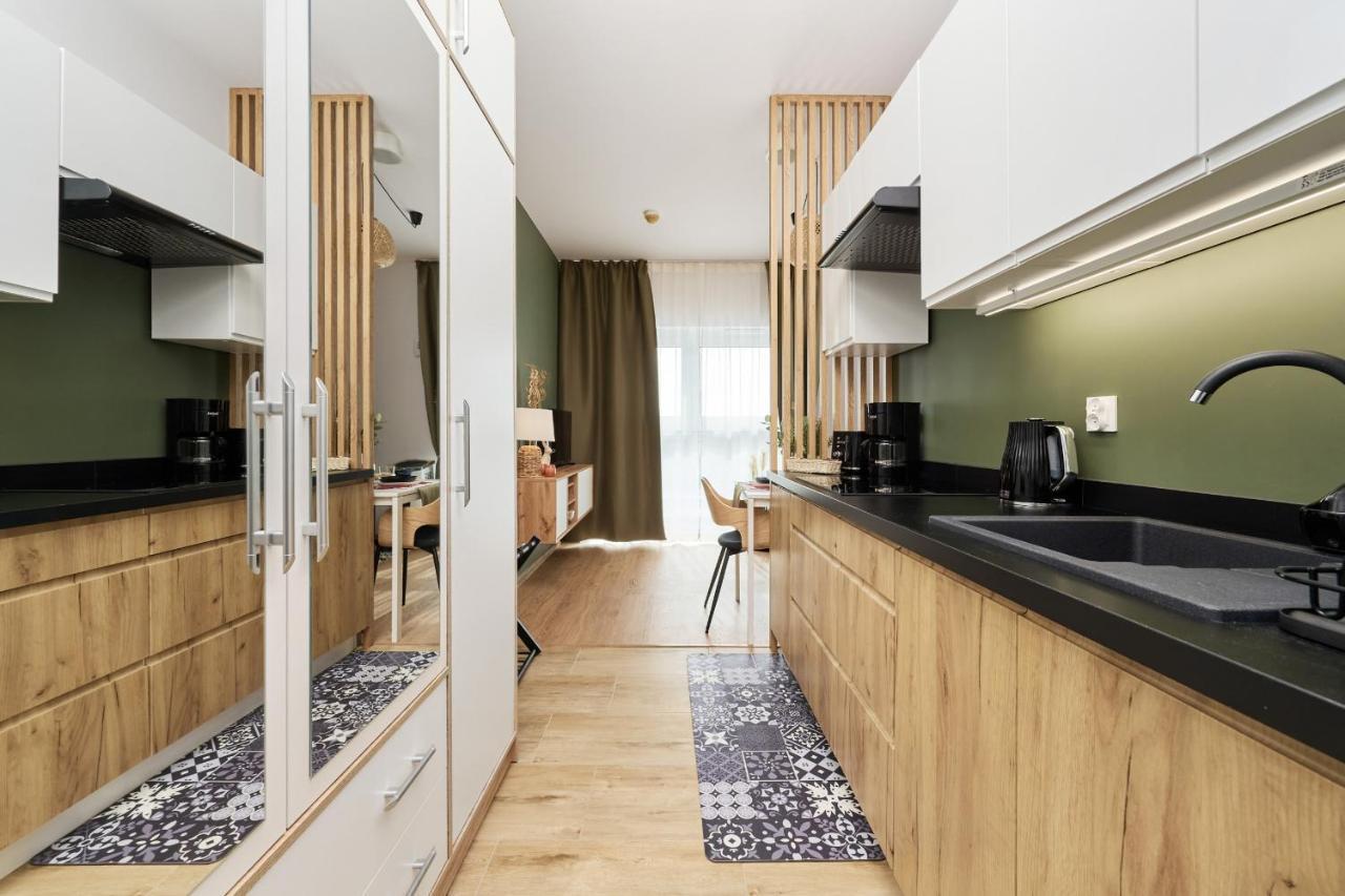 City Panorama Studio Apartments Jaworska 4 By Noclegi Renters Wroclaw Ngoại thất bức ảnh