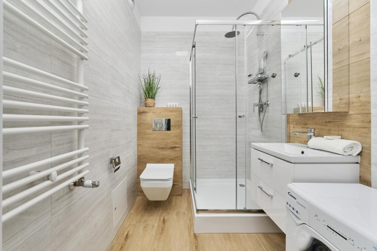 City Panorama Studio Apartments Jaworska 4 By Noclegi Renters Wroclaw Ngoại thất bức ảnh